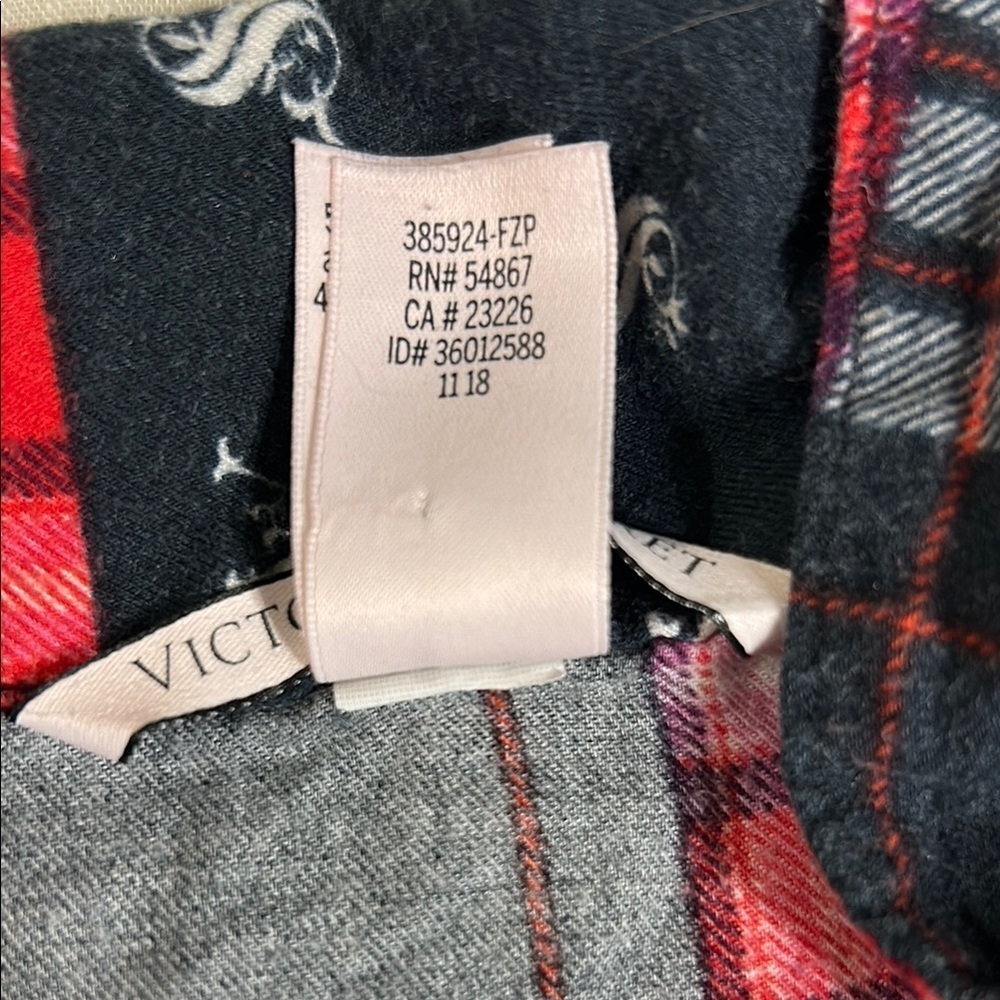 Victoria's Secret Red and Black Plaid Sleep Shirt Size Large - Picture 4 of 5